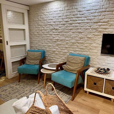 Appartamento Cozy Haven Belgrado Esterno foto
