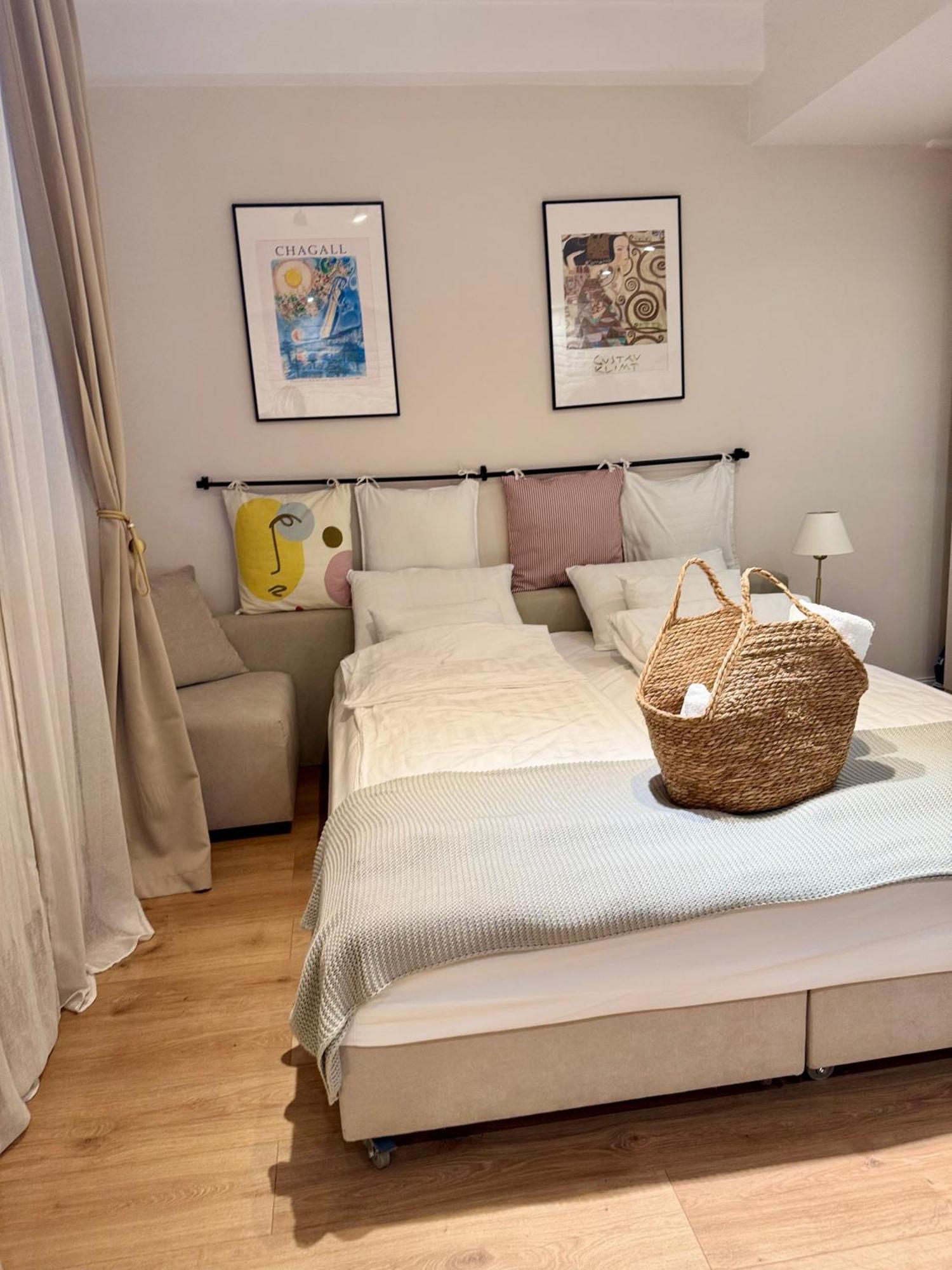Appartamento Cozy Haven Belgrado Esterno foto