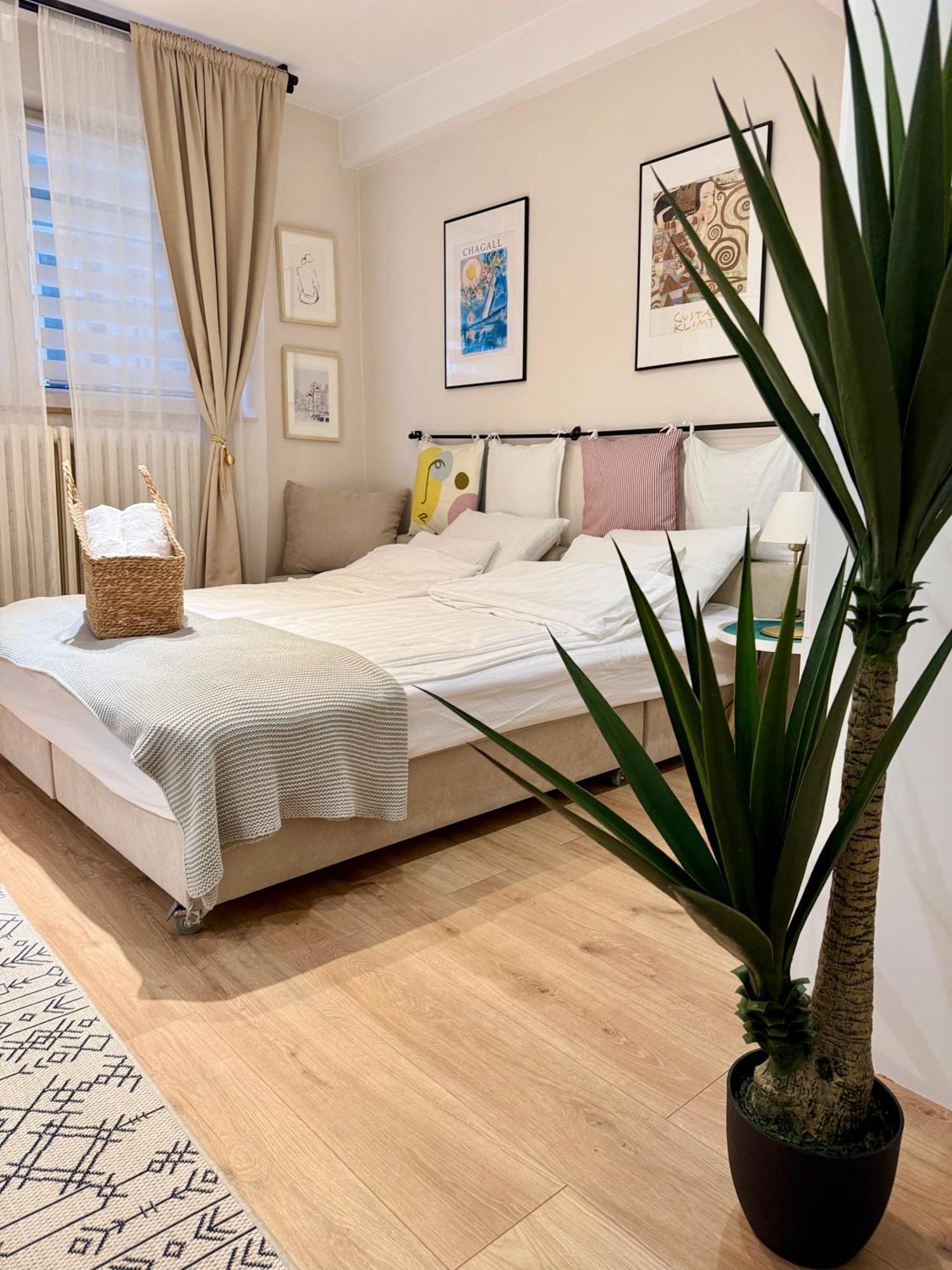 Appartamento Cozy Haven Belgrado Esterno foto